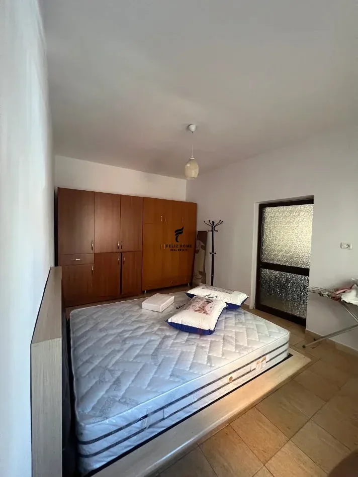 APARTAMENT ME QERA 1+1 RRUGA RIZA CEROVA 45.000 LEKE 4