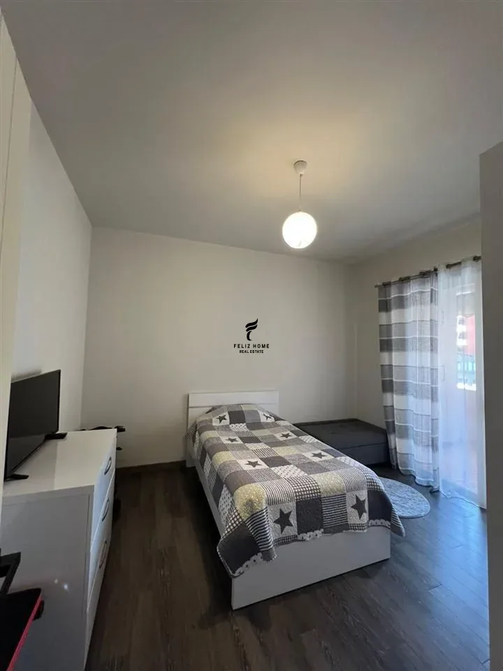 SHITET APARTAMENT 2+1+2 RRUGA E KAVAJES 290.000 EURO 3