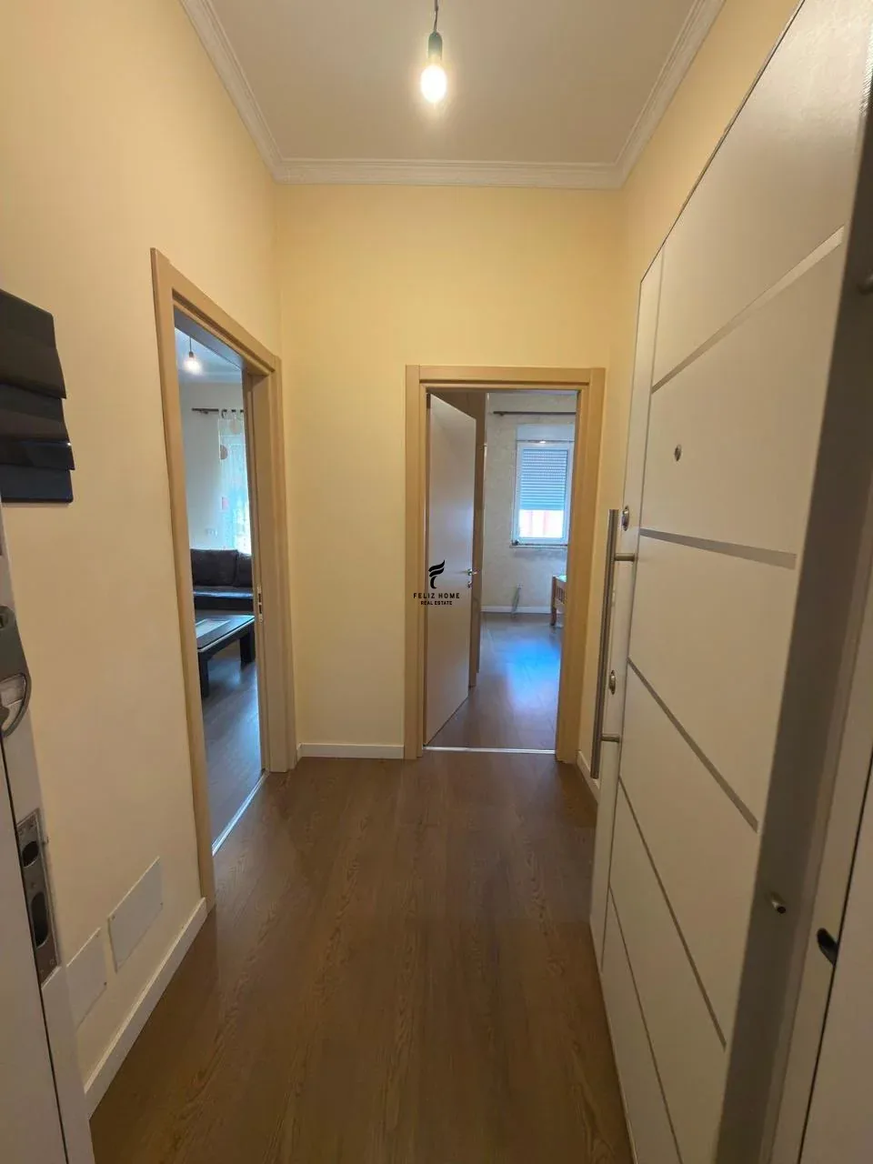 APARTAMENT ME QERA 1+1 ISH PARKU 55.000 LEKE 4