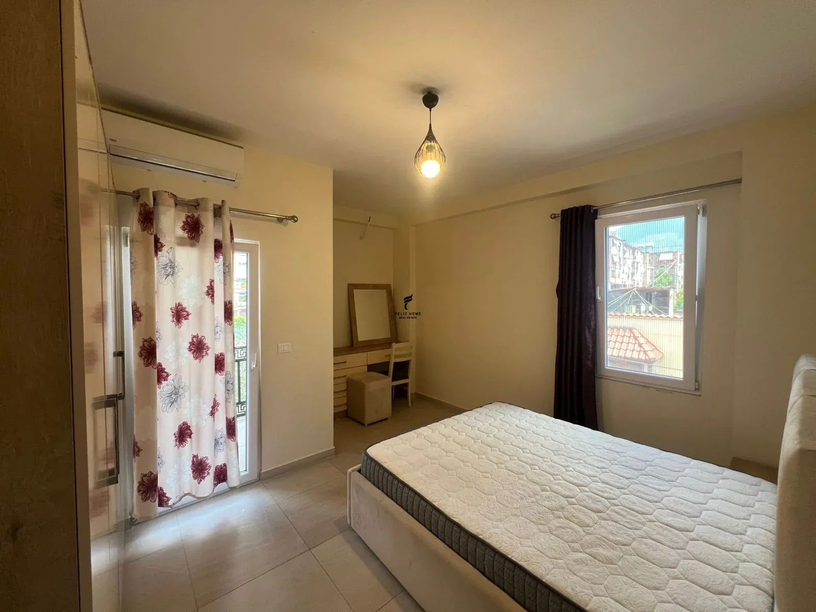 APARTAMENT ME QERA 1+1 SHKOLLA E BASHKUAR 45.000 LEKE 2