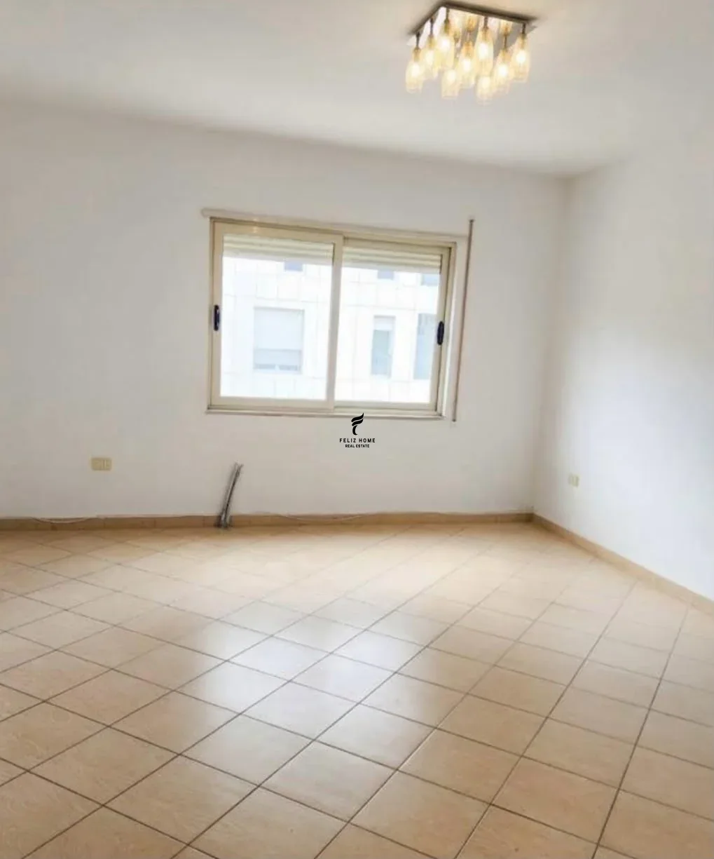 ZYRE ME QERA 100 M2 BULEVARDI RI 55.000 LEKE