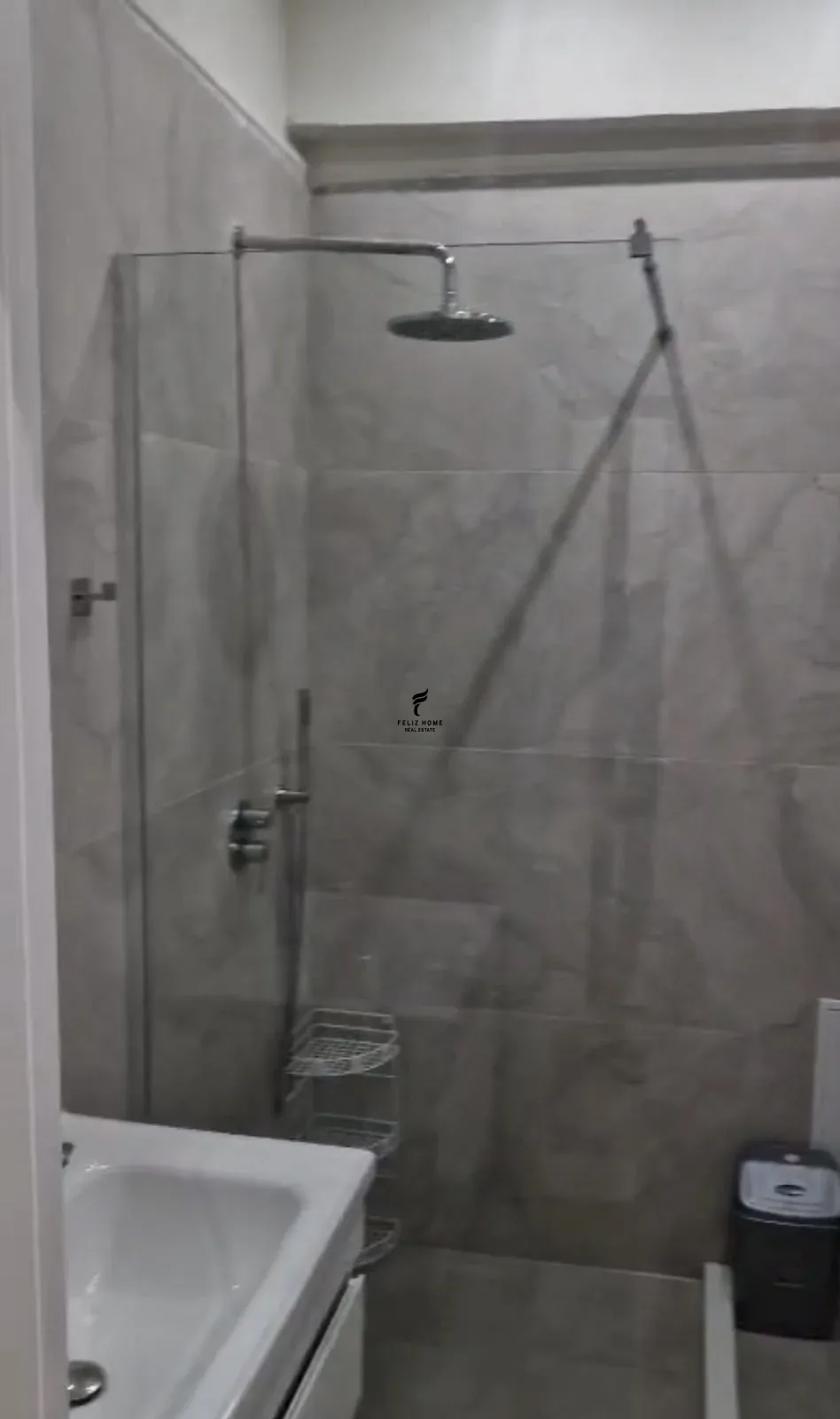 APARTAMENT ME QERA 1+1 ISH STACIONI TRENIT 65.000 LEKE 4