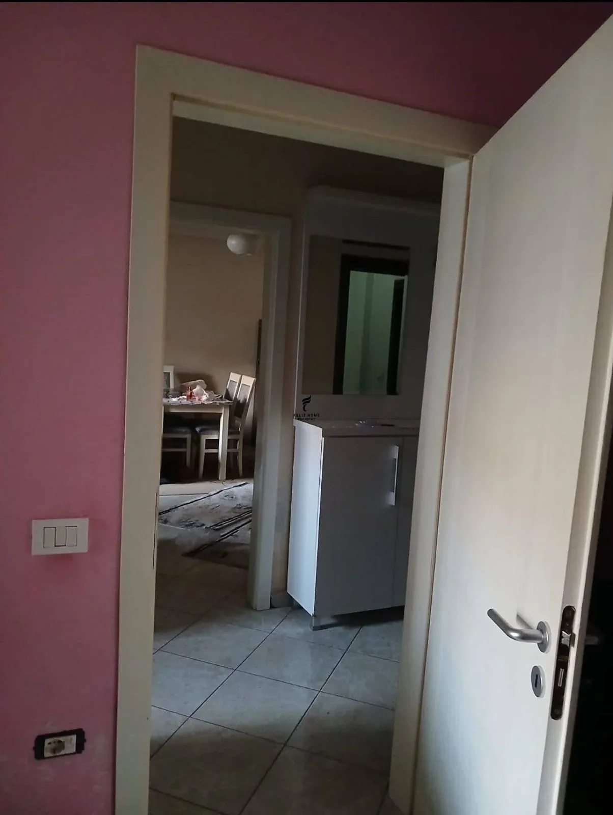 SHITET APARTAMENT 1+1 FRESKU 9.300.000 LEKE