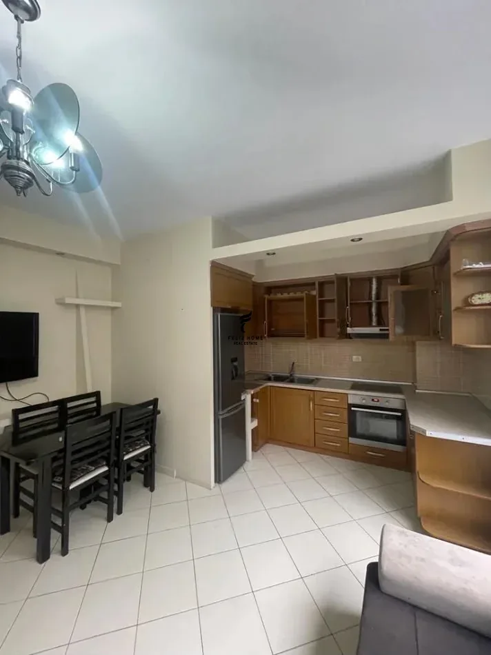 APARTAMENT ME QERA 2+1 ASTIR 45.000 LEKE 2