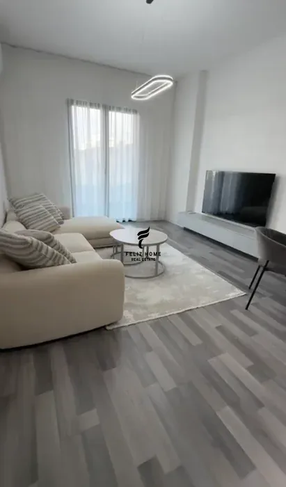 APARTAMENT ME QERA 1+1 VASIL SHANTO 70.000 LEKE