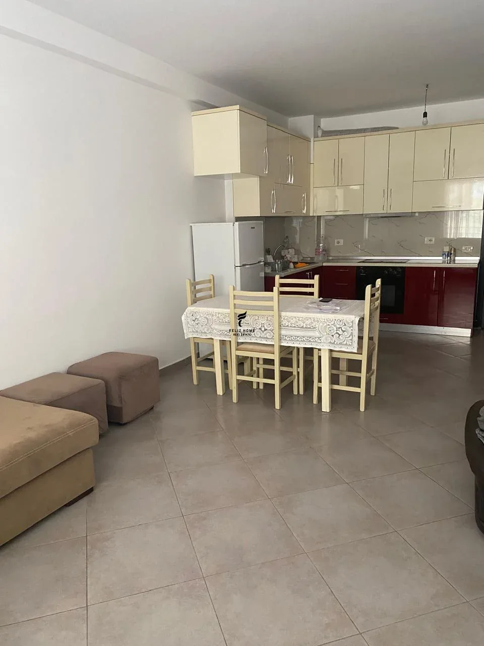 APARTAMENT ME QERA 2+1 KODRA E DIELLIT 55.000 LEKE 2