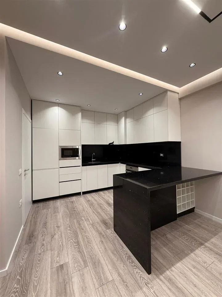 APARTAMENT ME QERA 1+1 ASTIR 600 EURO 2