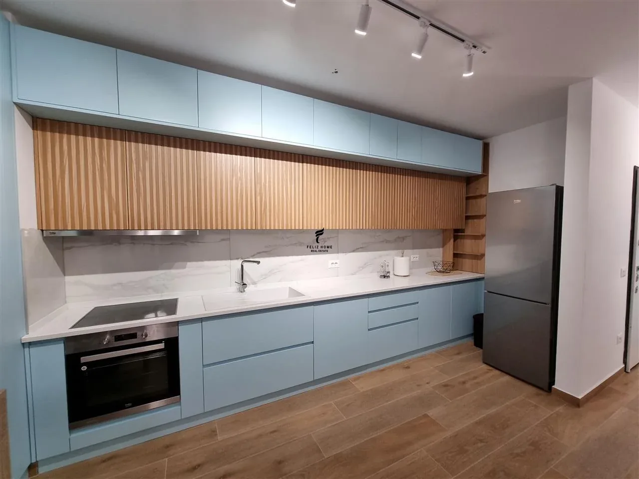 APARTAMENT ME QERA 2+1 PORCELAN 750 EURO 4