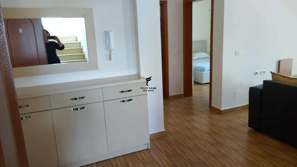 APARTAMENT ME QERA 1+1 KOMUNA E PARISIT 60.000 LEKE 2
