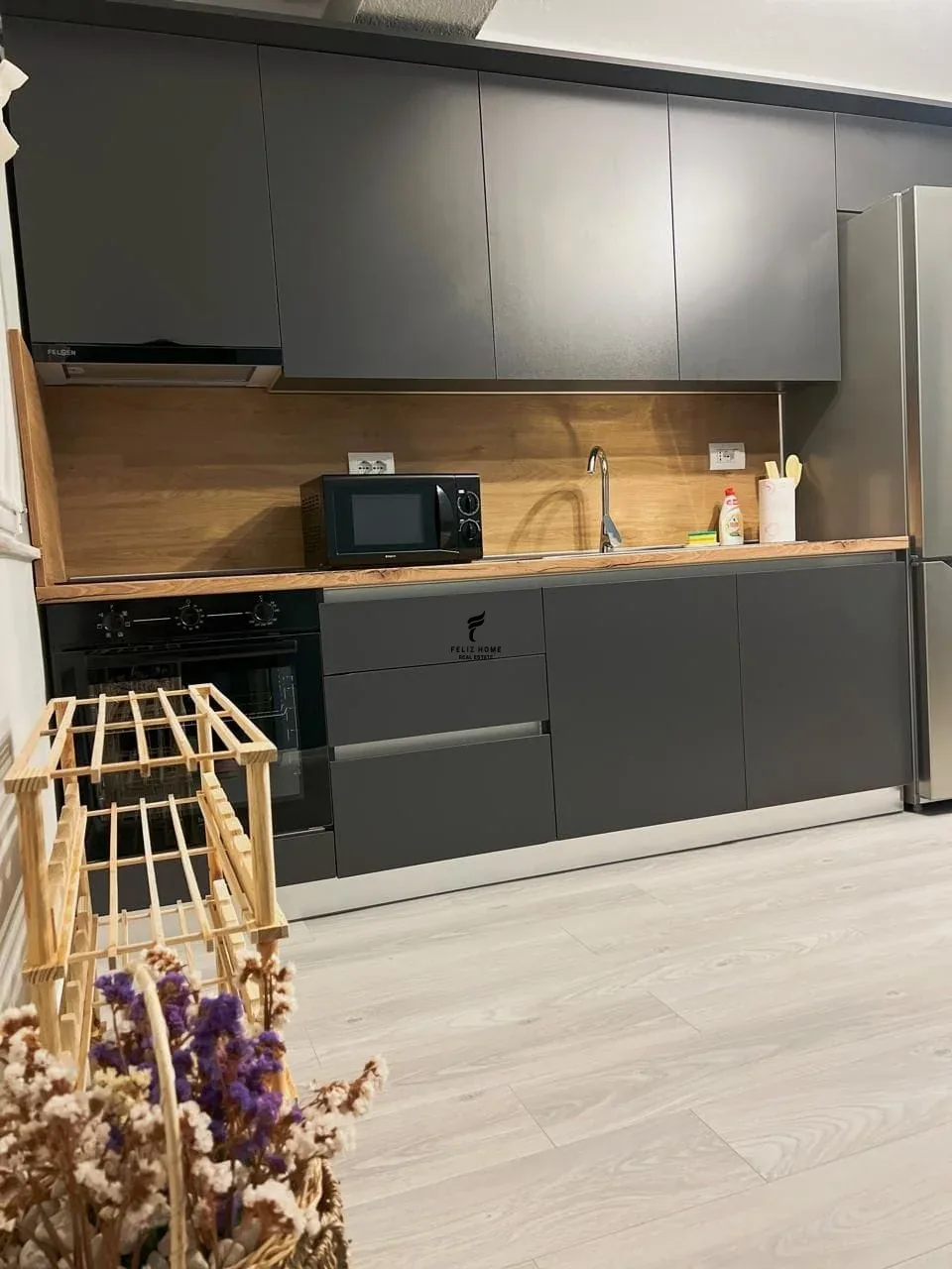 APARTAMENT ME QERA 1+1 RRUGA E DURRESIT 65.000 LEKE 2