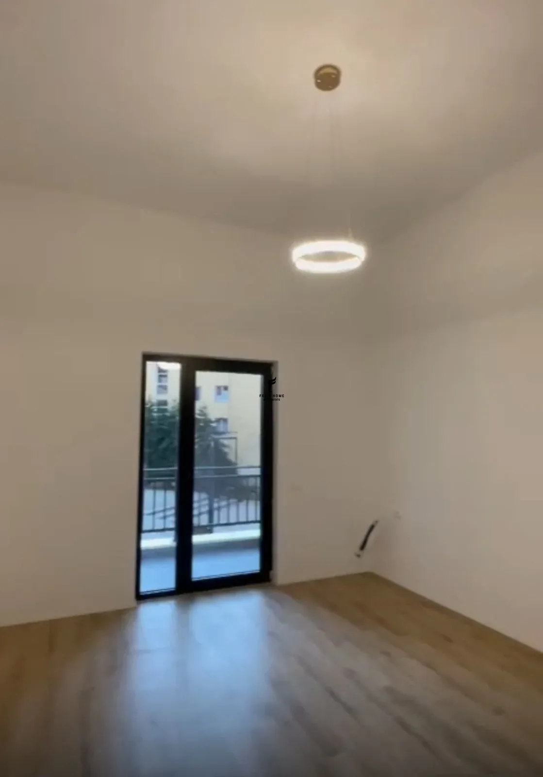 SHITET APARTAMENT 2+1+2 RRUGA E DIBRES 270.000 EURO 2