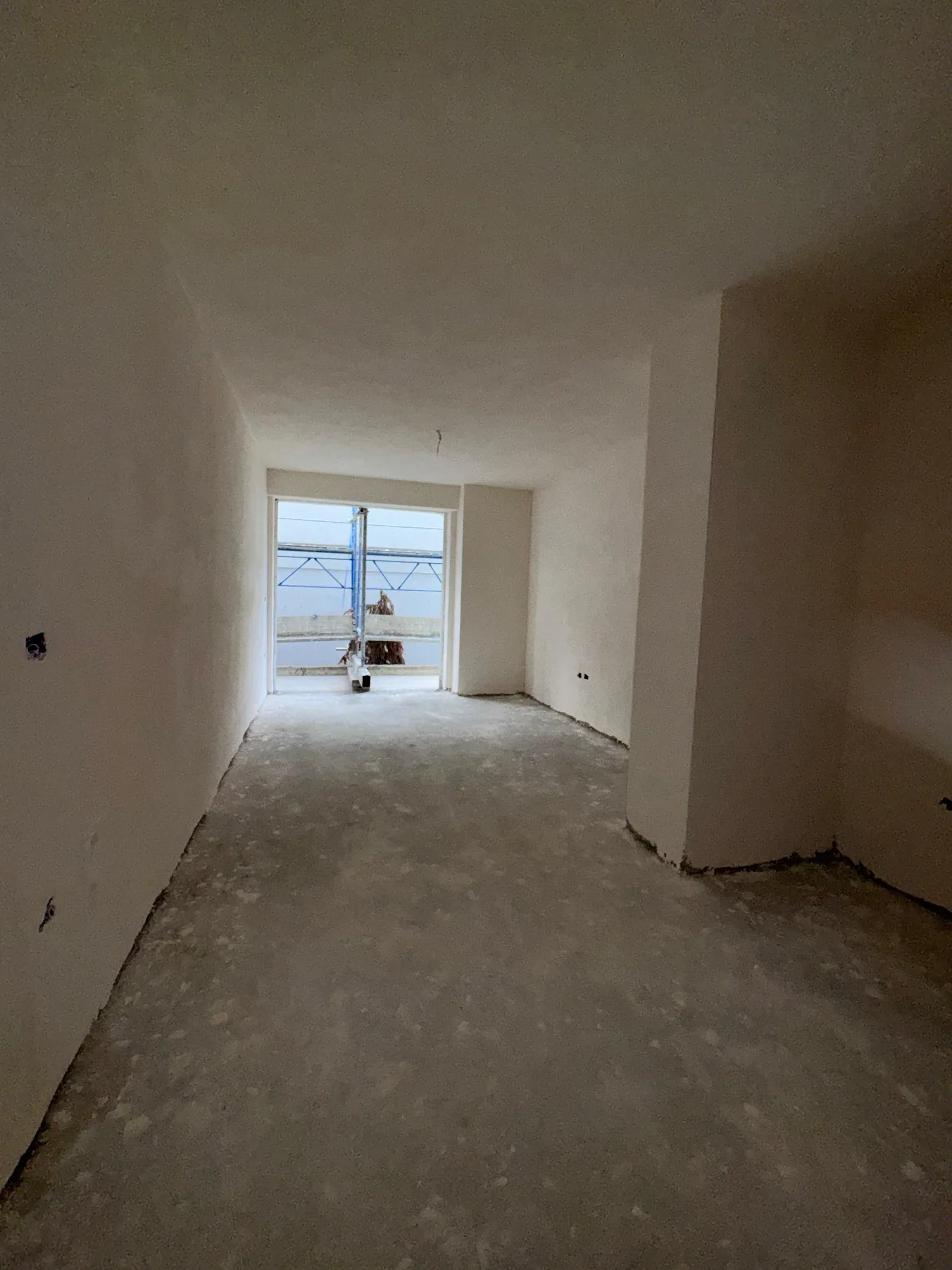 SHITET APARTAMENT 1+1 ISH FUSHA E AVIACIONIT 130.000 EURO