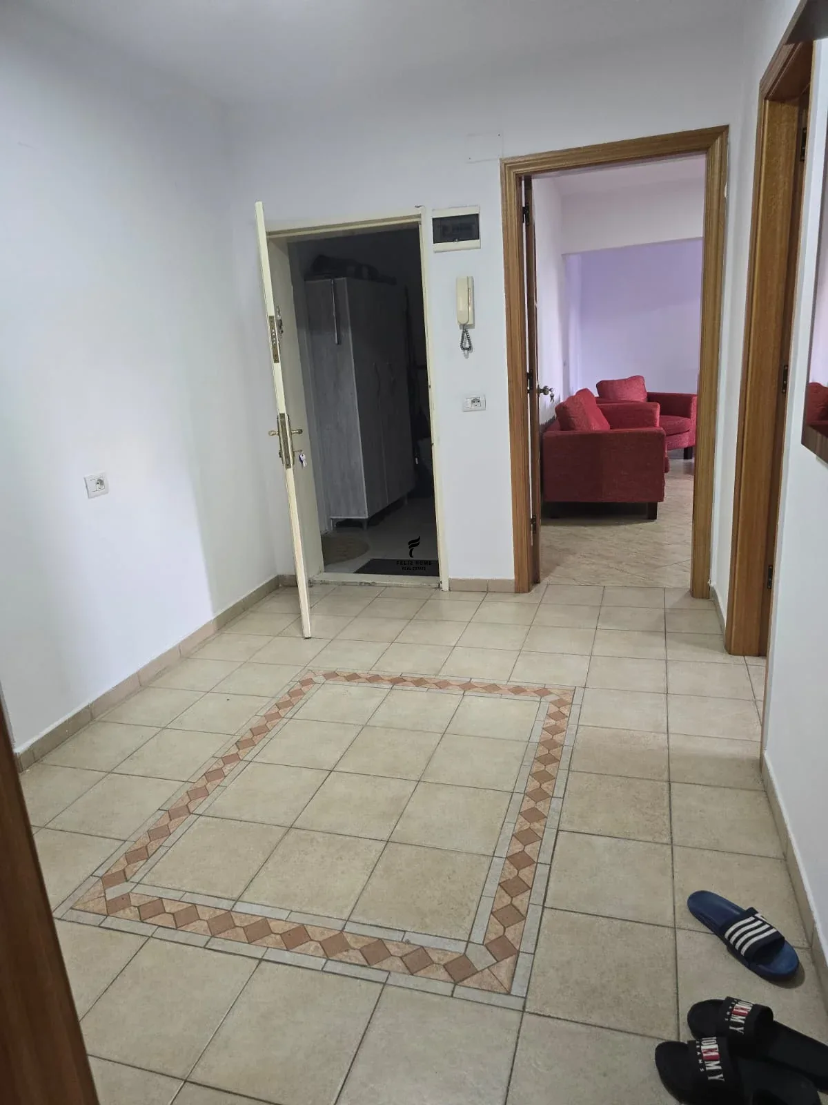 APARTAMENT ME QERA 2+1 9 KATESHET 65.000 LEKE 4