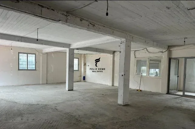 MAGAZINE ME QERA 120 M2 ZOGU I ZI 200.000 LEKE 1