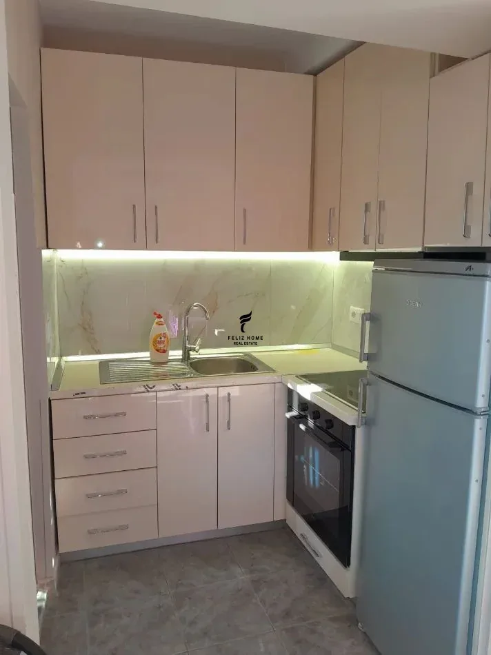 GARSIONERE ME QERA 50 M2 QENDER 60.000 LEKE 3