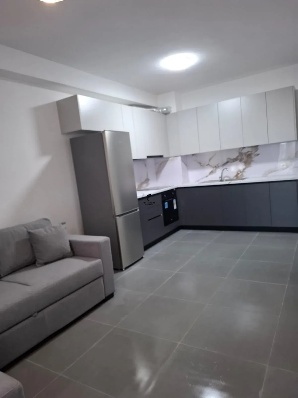 APARTAMENT ME QERA 3+1 5 MAJI 60.000 LEKE 2