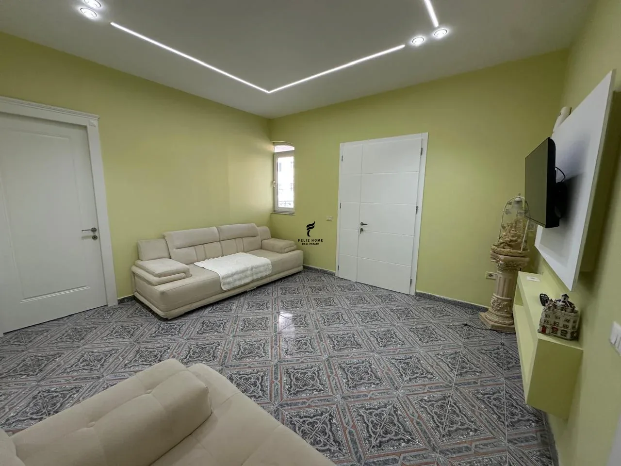 APARTAMENT ME QERA 3+1 LAPRAKE 100.000 LEKE