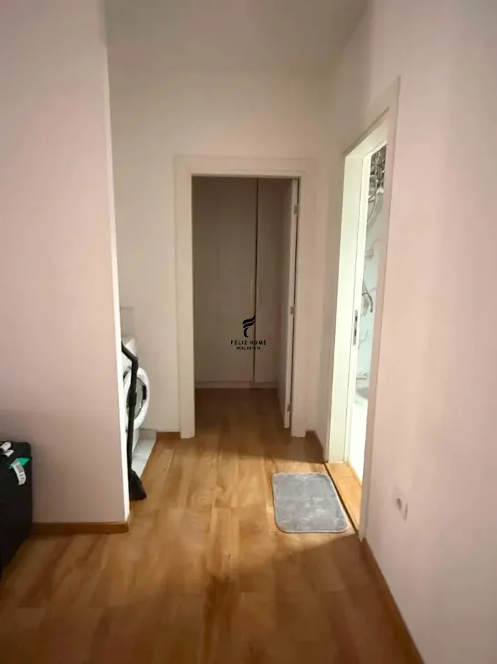 APARTAMENT ME QERA 1+1 STACIONI TRENIT 60.000 LEKE 4