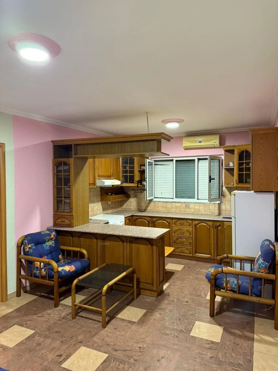 APARTAMENT ME QERA 3+1 XHAMLLIK 60.000 LEKE 2
