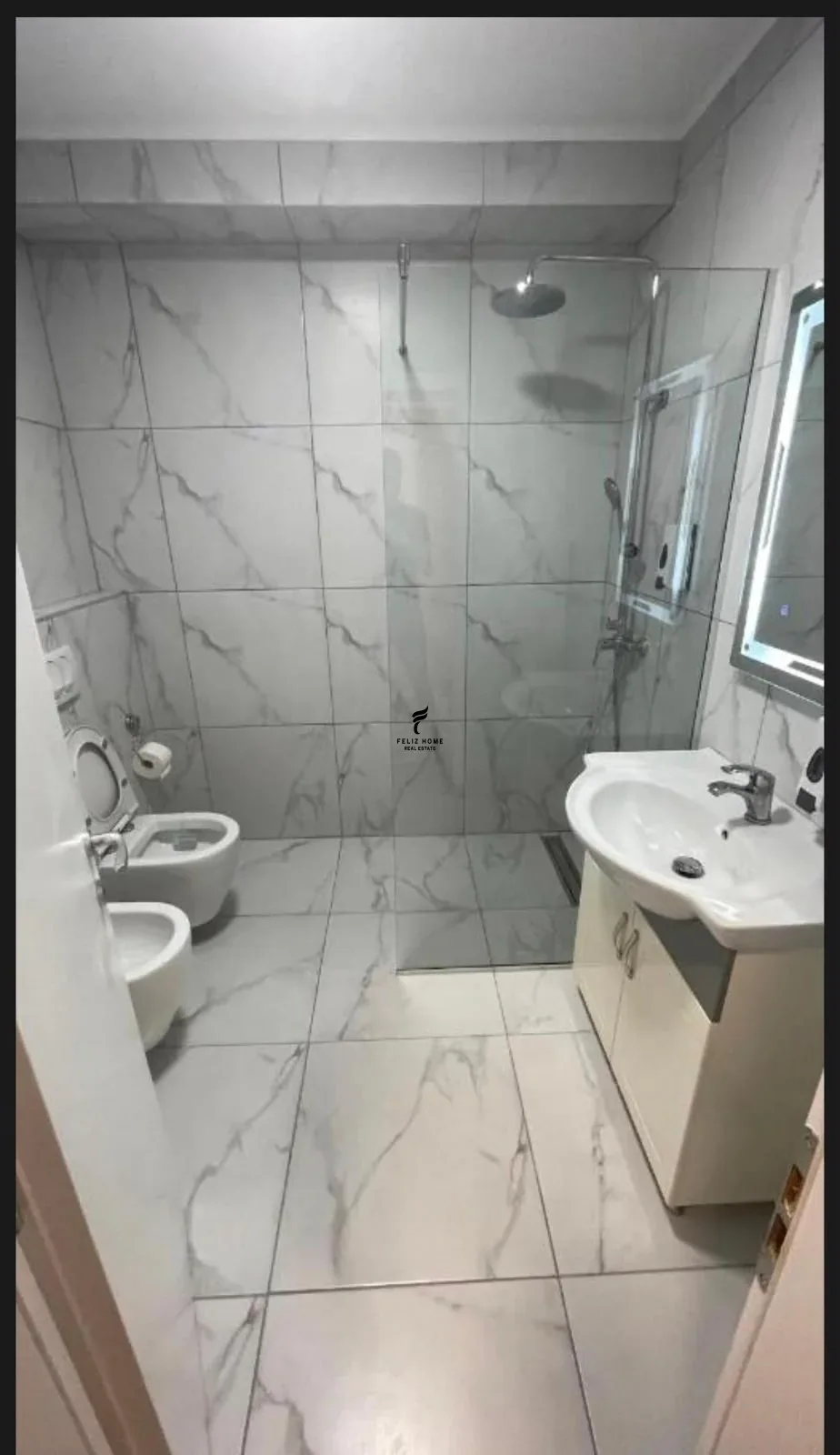 GARSONIERE ME QERA 45M2 BLLOK 700 EURO 3