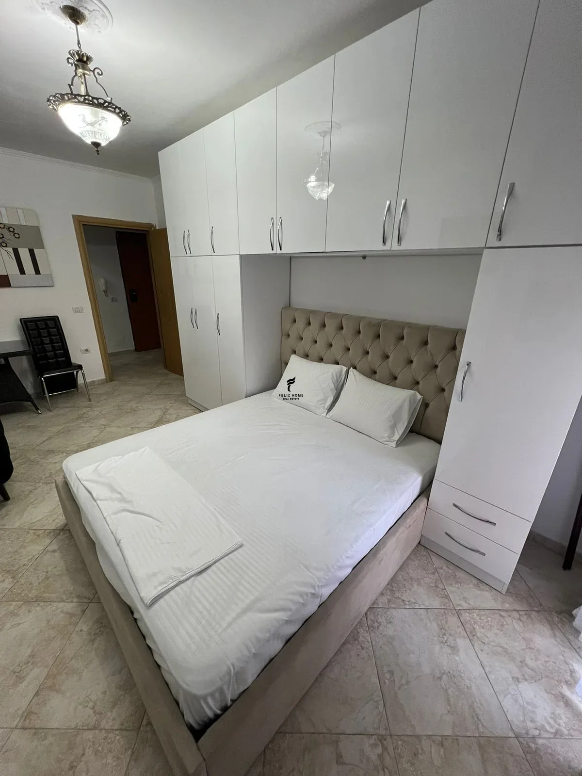 GARSONIERE ME QERA 40M2 RRUGA E BARRIKADAVE 50.000 LEKE 3