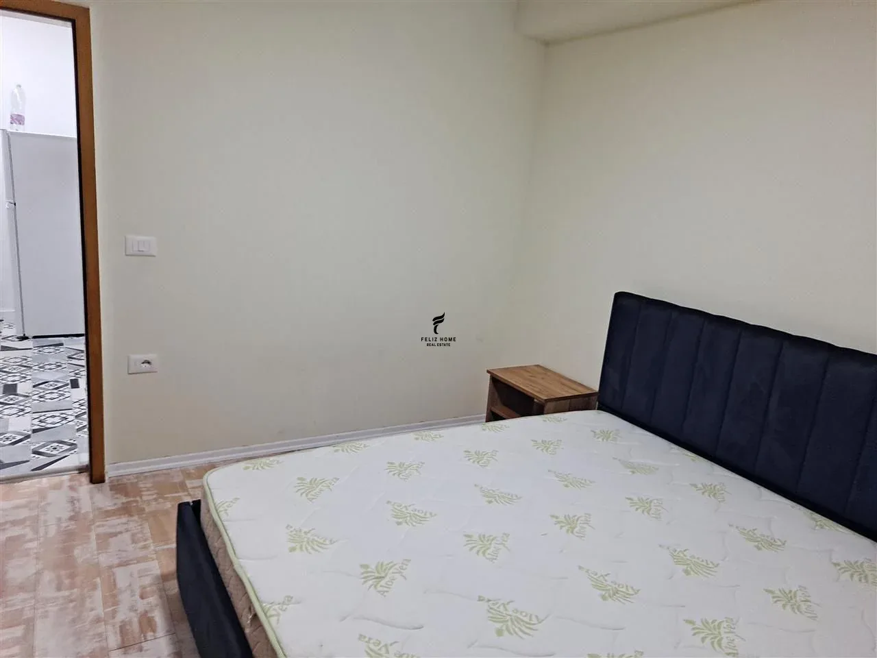 APARTAMENT ME QERA 2+1 STACIONI TRENIT 55.000 LEKE 4