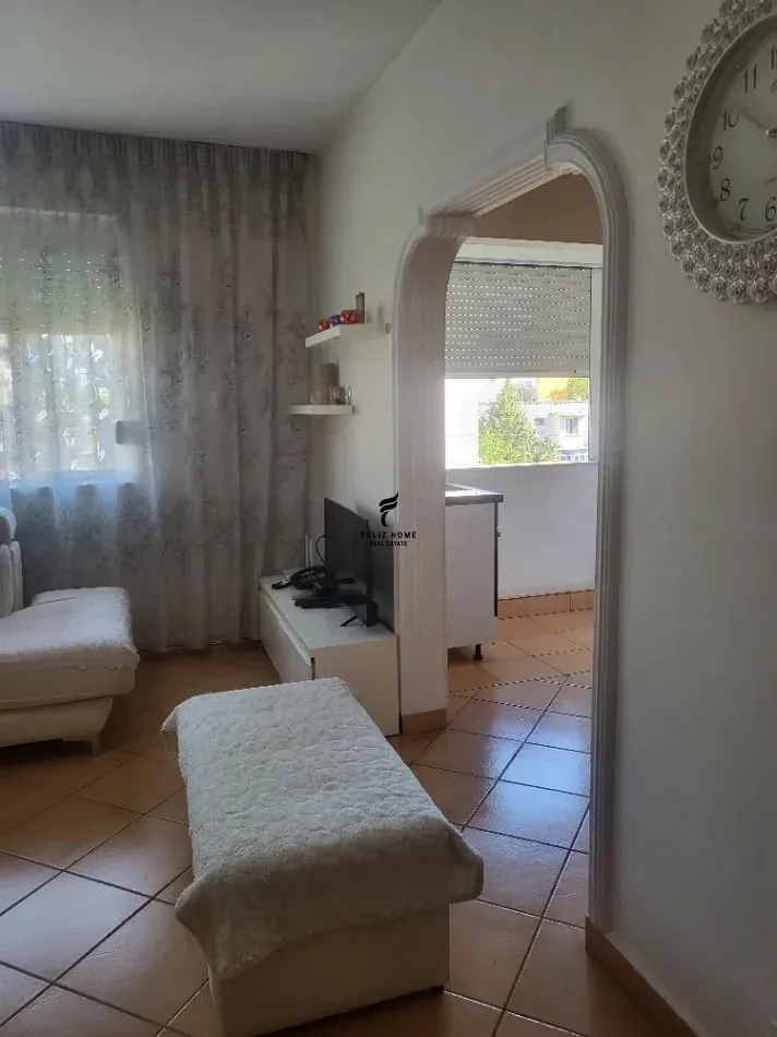 SHITET APARTAMENT 1+1 ISH PARKU AUTOBUZAVE 129.000 EURO 2