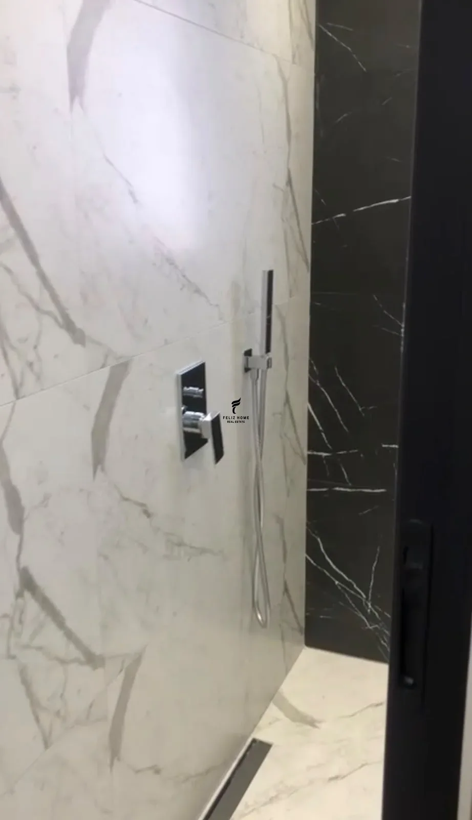 SHITET APARTAMENT 1+1 PAZARI RI 12.000.000 LEKE 4