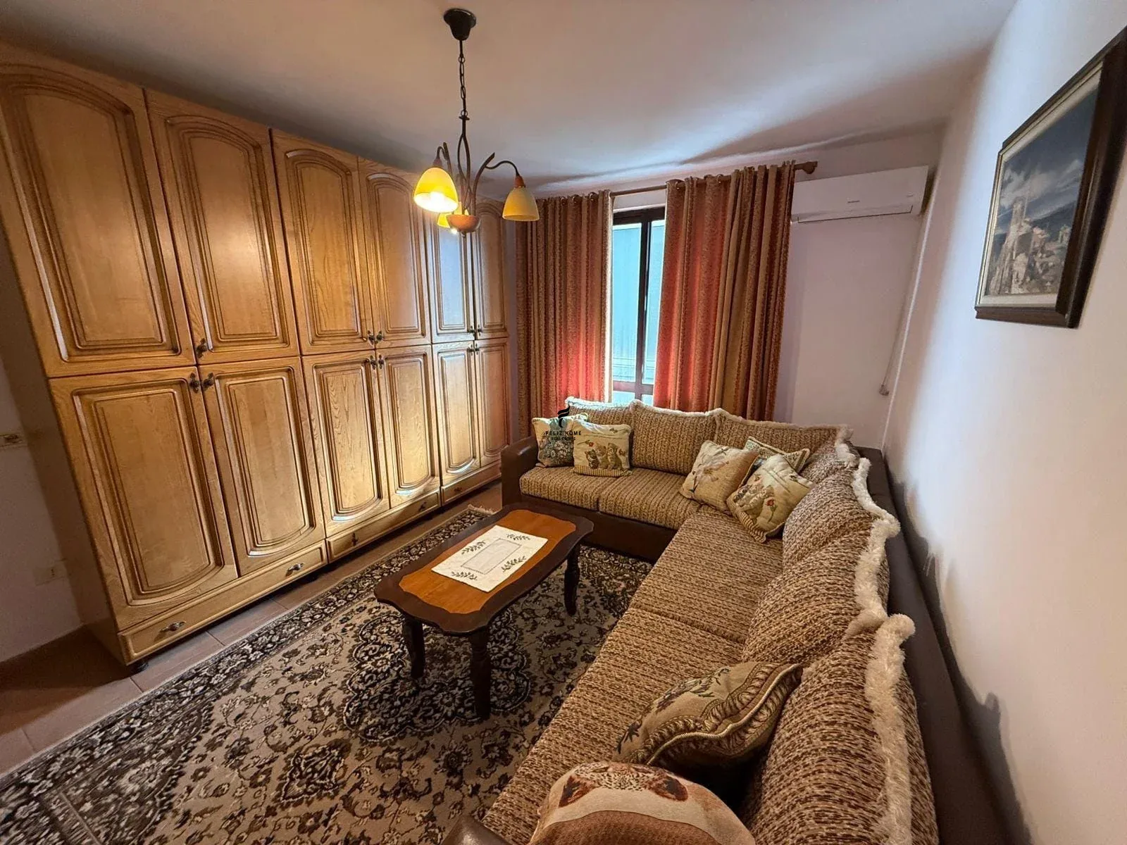 APARTAMENT ME QERA 1+1 21 DHJETORI 50.000 LEKE