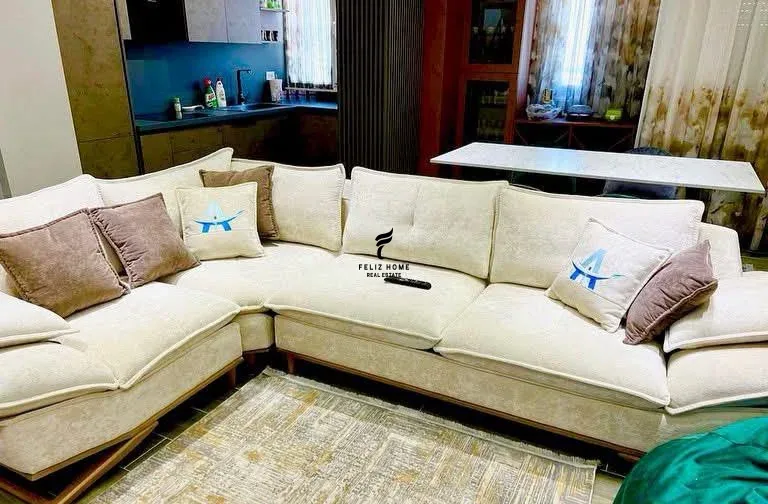 APARTAMENT ME QERA 3+1 RRUGA E DIBRES 100.000 LEKE