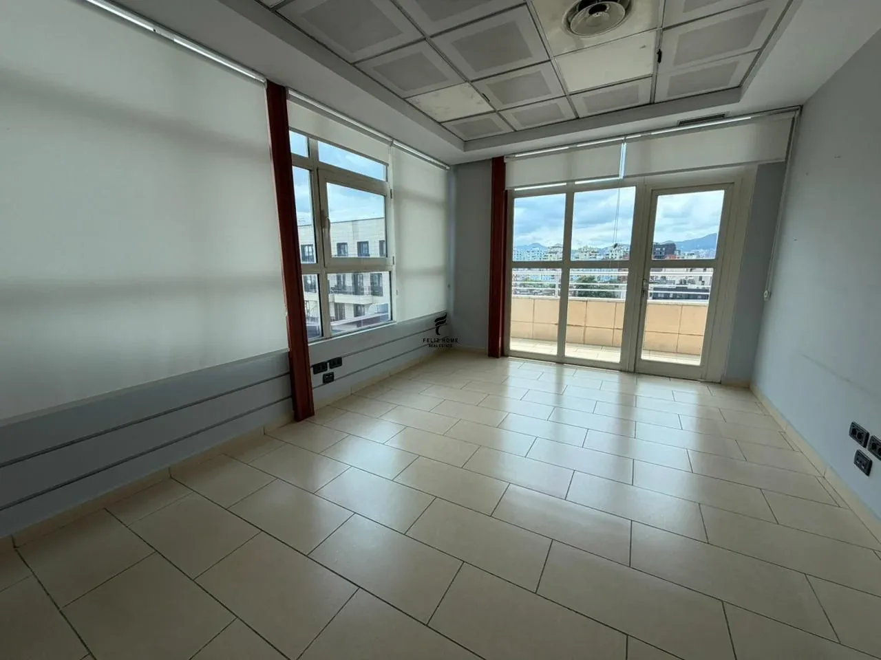 ZYRE ME QERA 450M2 RRUGA E KAVAJES 6000 EURO 4