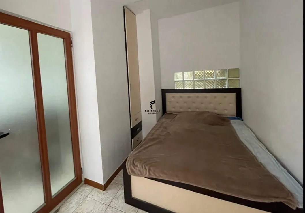APARTAMENT ME QERA 1+1 MYSLYM SHYRI 50.000 LEKE 3