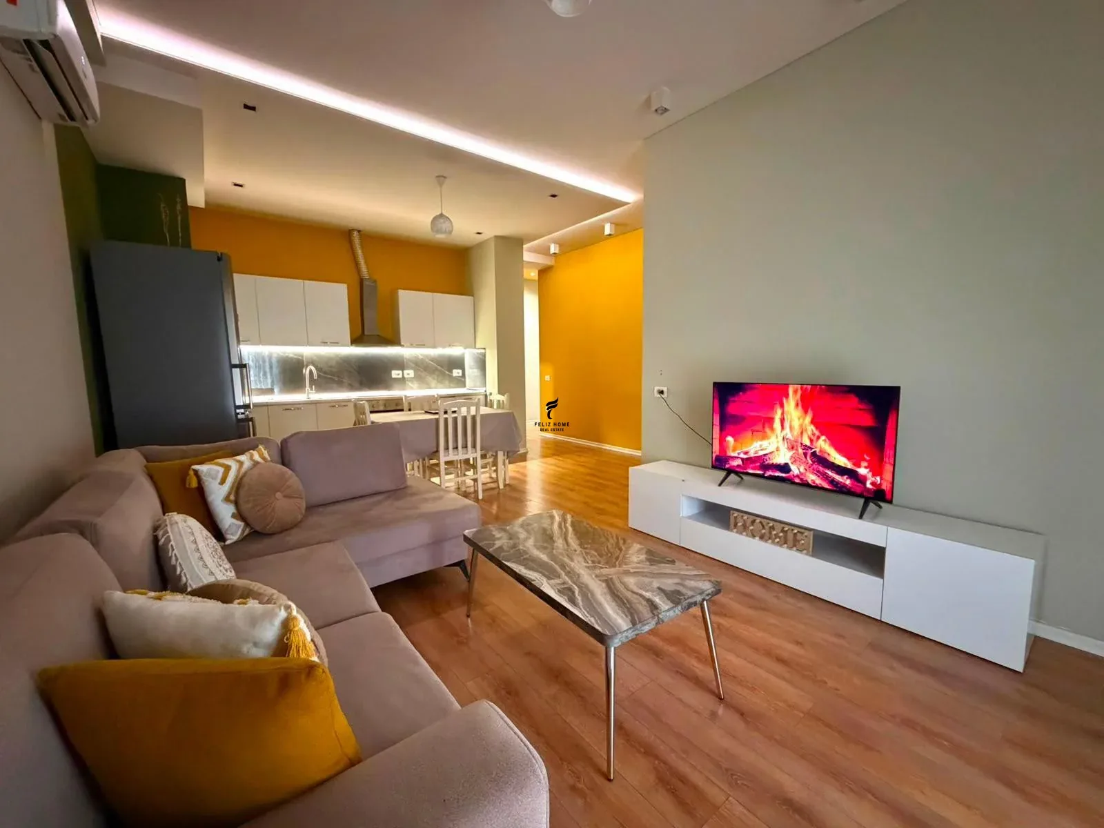 APARTAMENT ME QERA 2+1 RRUGA E KAVAJES 60.000 LEKE