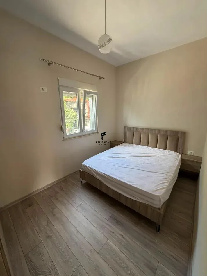 APARTAMENT ME QERA 1+1 SHKOZE 350 EURO 4
