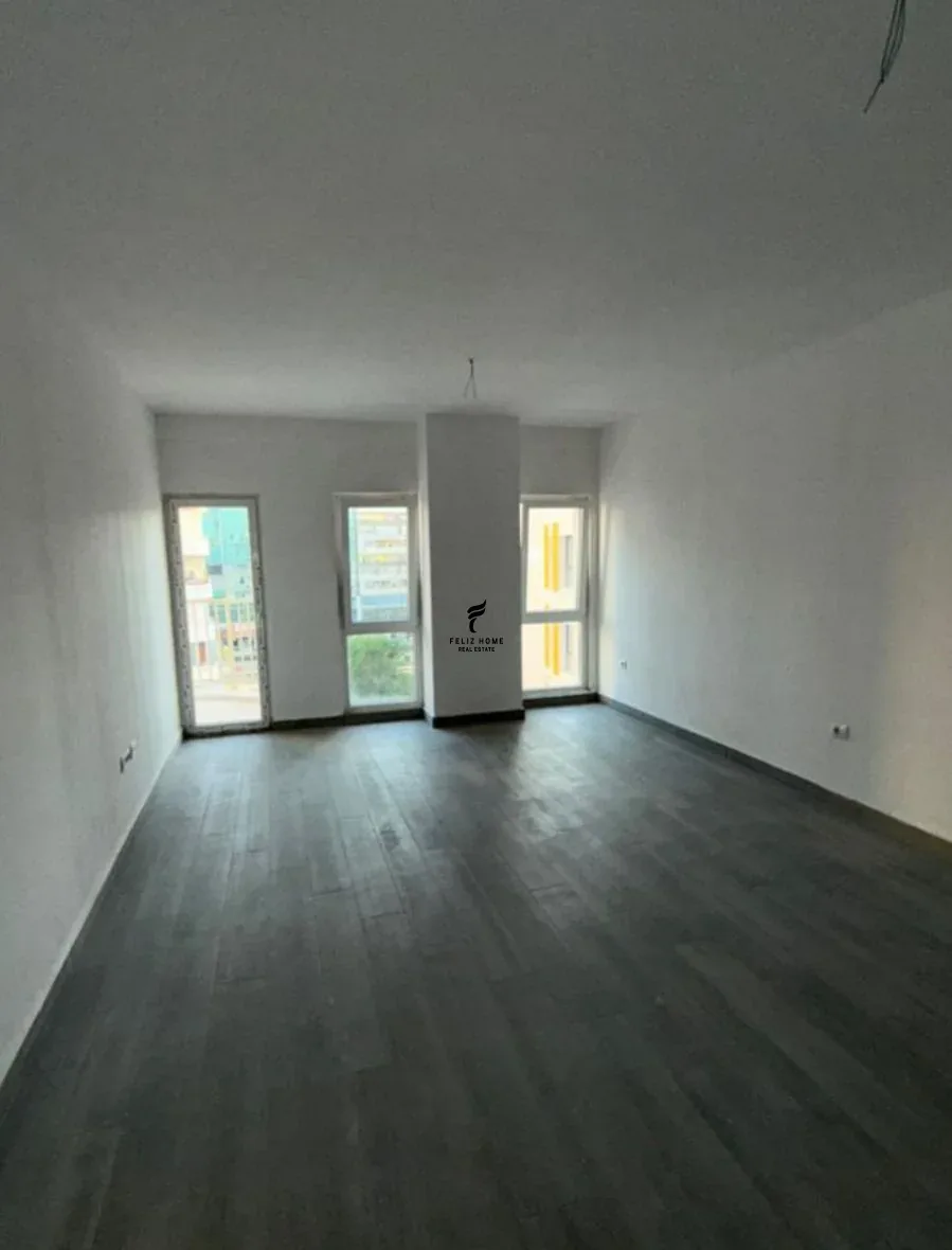 ZYRE ME QERA 75 M2 ZOGU ZI 55.000 LEKE