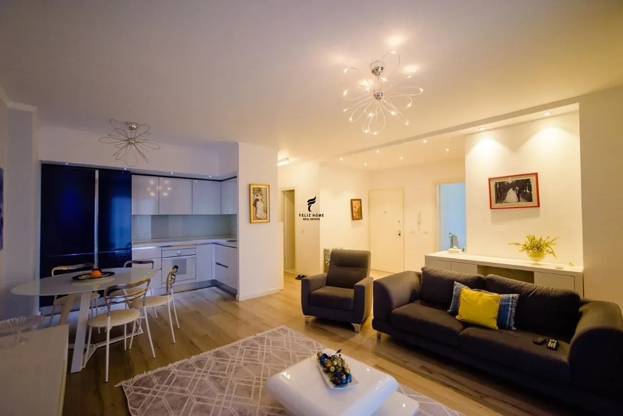 APARTAMENT ME QERA 2+1 BULEVARDI ZHAN D’ARK 90.000 LEKE
