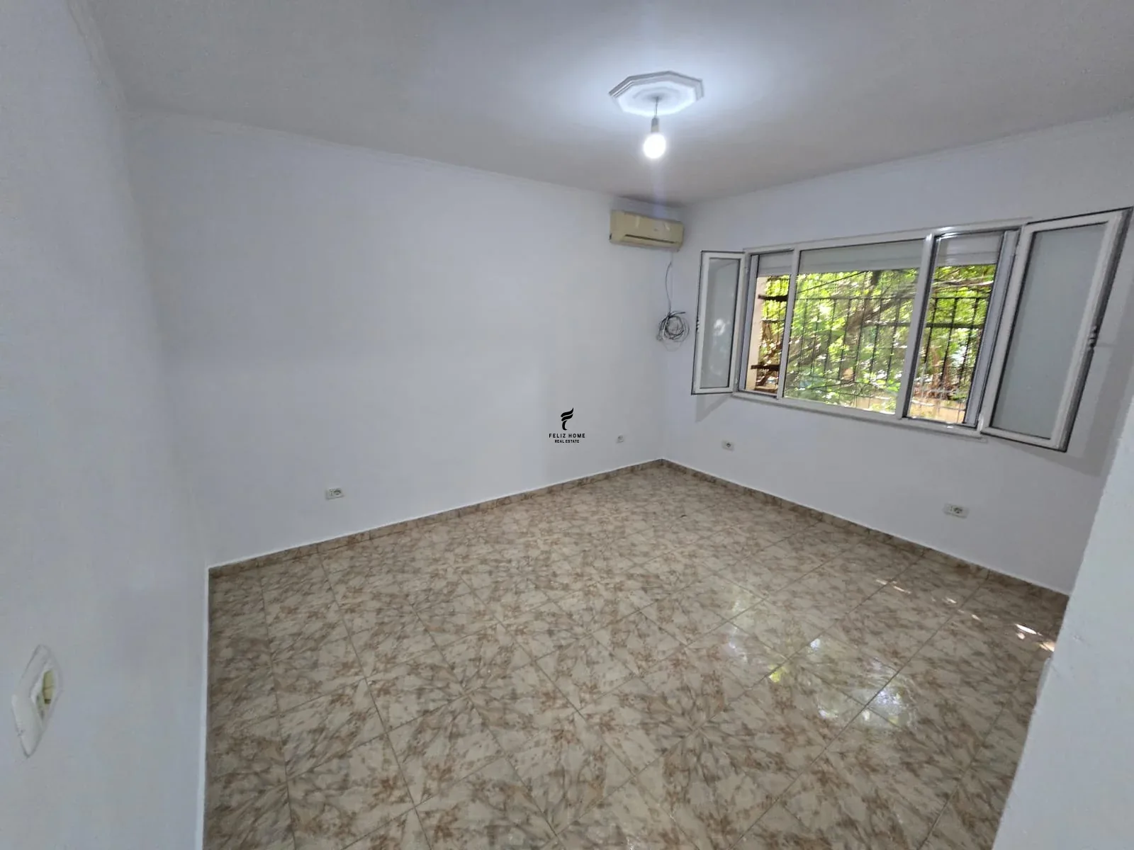 SHITET DYQAN & GARSONIERE RRUGA E KAVAJES 195.000 EURO 3