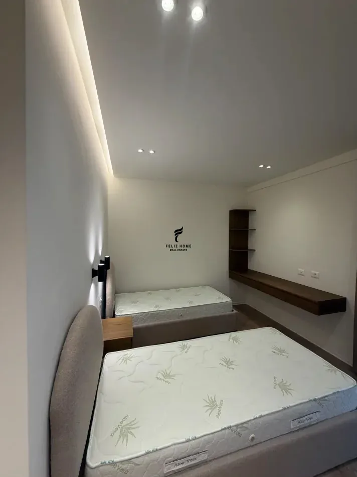 APARTAMENT ME QERA 3+1+2 JORDAN MISJA 1.100 EURO 4