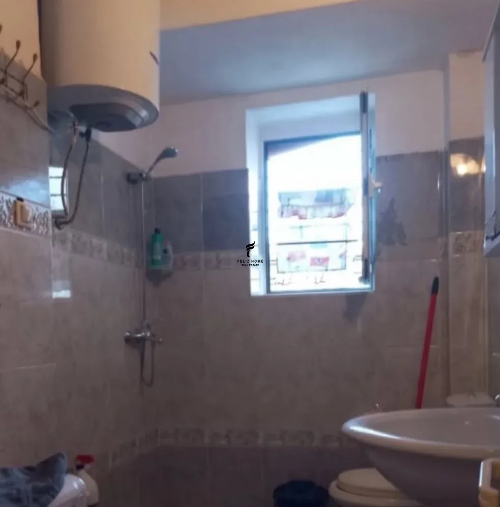APARTAMENT ME QERA 1+1 BRRYL 50.000 LEKE 4
