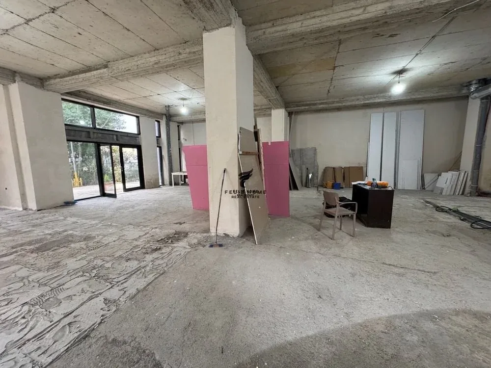 ZYRE ME QERA 210 M2 BRRYL 1.400 EURO 2