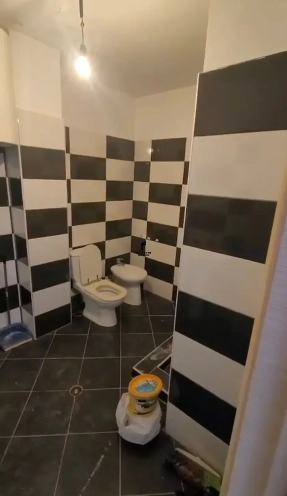 ZYRE ME QERA 80M2 21 DHJETORI 50.000 LEKE 3