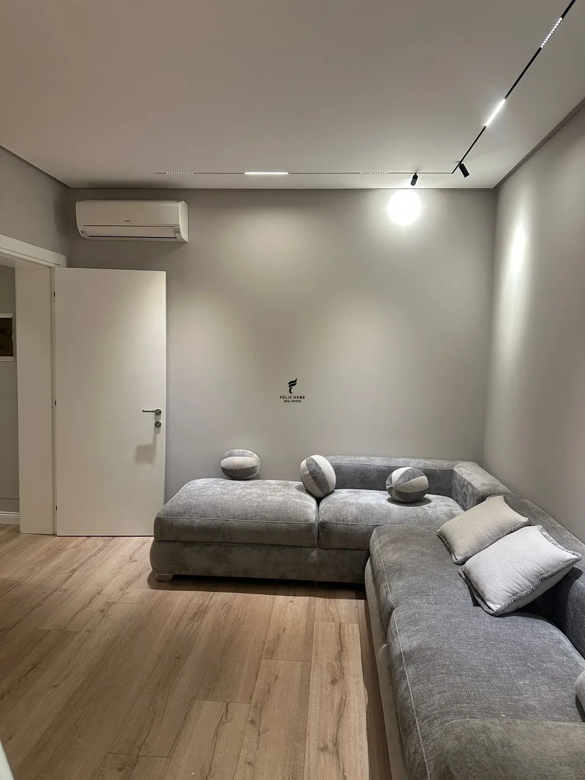 SHITET APARTAMENT 2+1 VASIL SHANTO 250.000 EURO