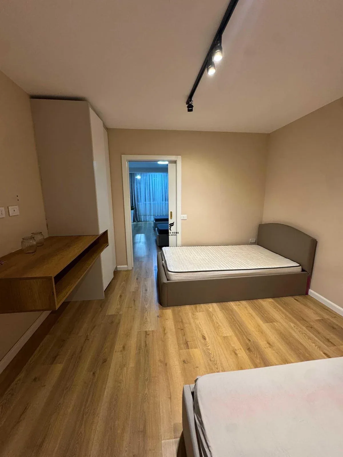 APARTAMENT ME QERA 2+1 KONGRESI I MANASTIRIT I 70.000 LEKE 4