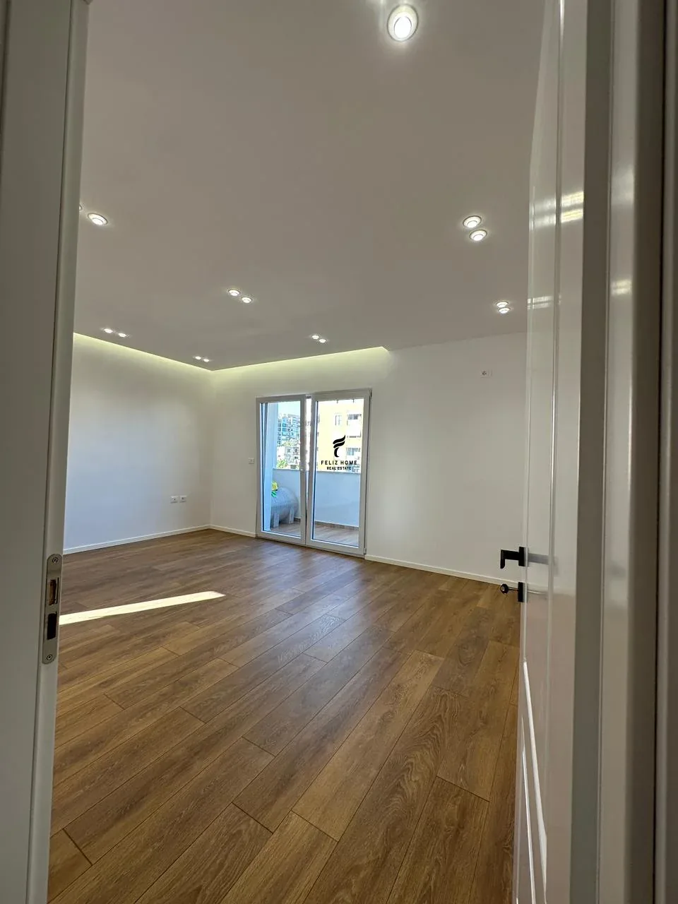 SHITET APARTAMENT 2+1 QENDER 193.000 EURO
