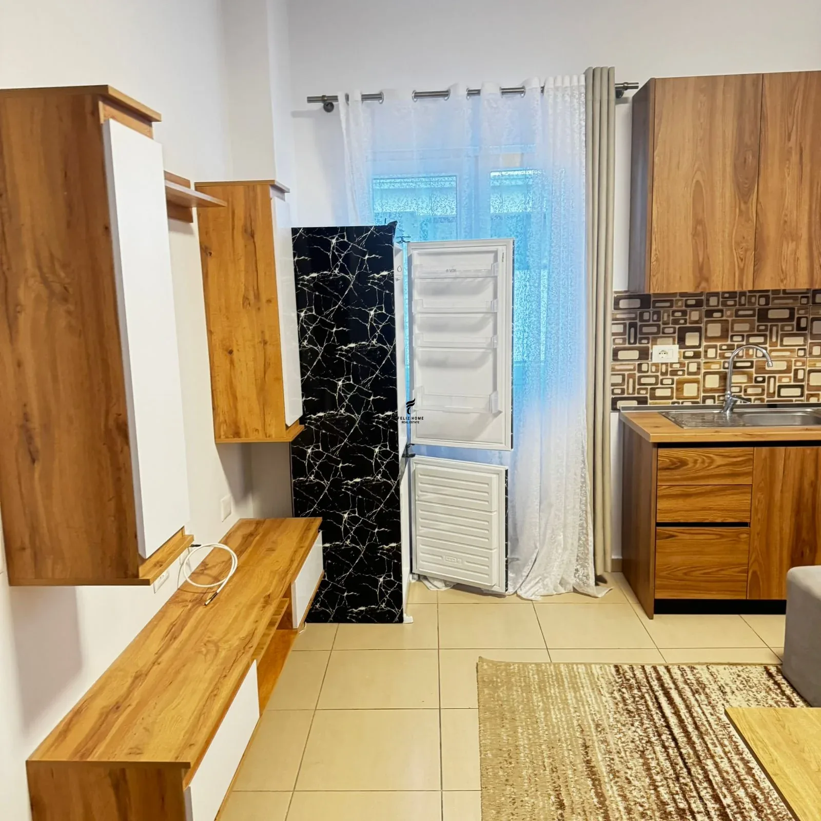 APARTAMENT ME QERA 1+1 5 MAJI 50.000 LEKE 2