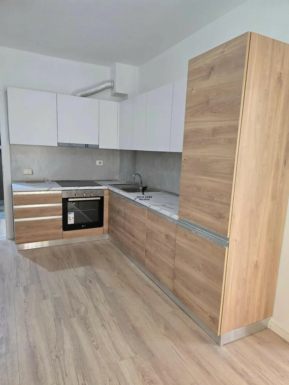 APARTAMENT ME QERA 2+1 5 MAJI 50.000 LEKE 3
