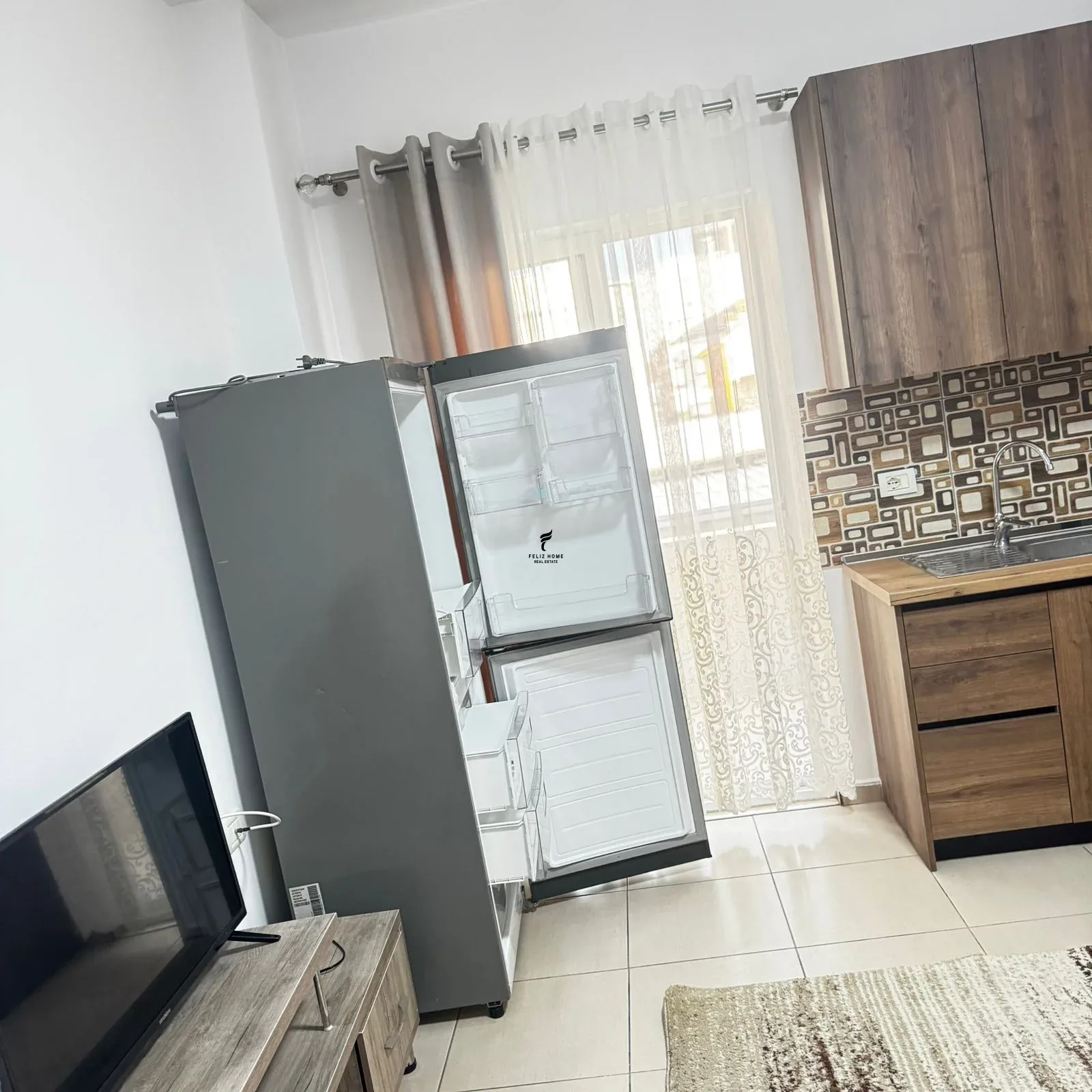 APARTAMENT ME QERA 1+1 MAJI 50.000 LEKE 2