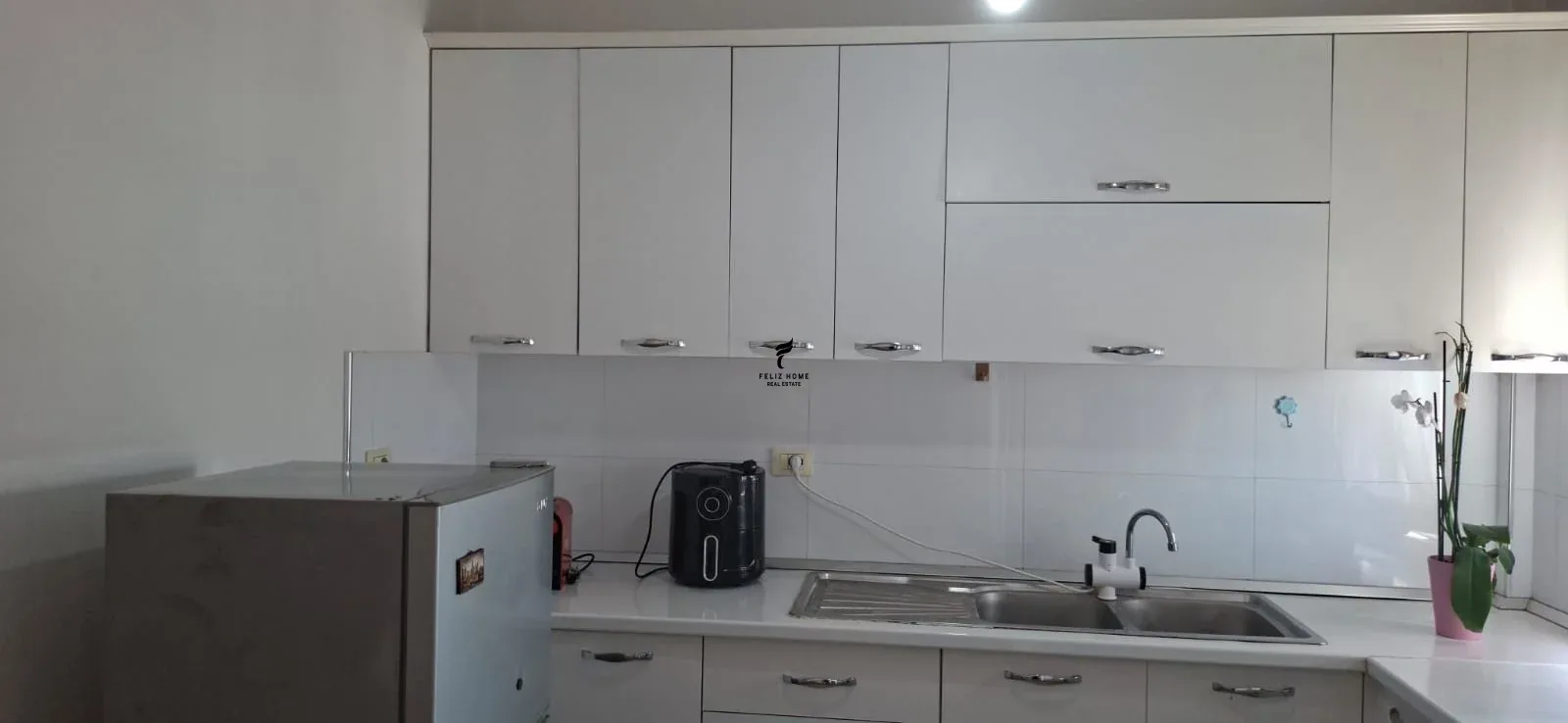 APARTAMENT ME QERA 2+1 5 MAJI 55.000 LEKE 3