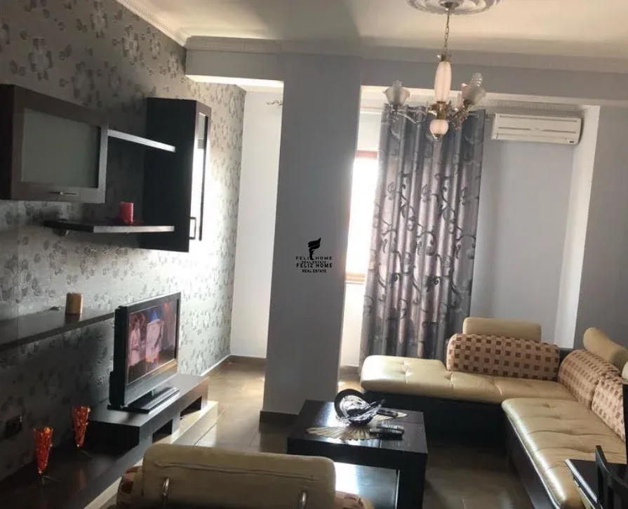 APARTAMENT ME QERA 2+1 RRUGA E DIBRES 65.000 LEKE