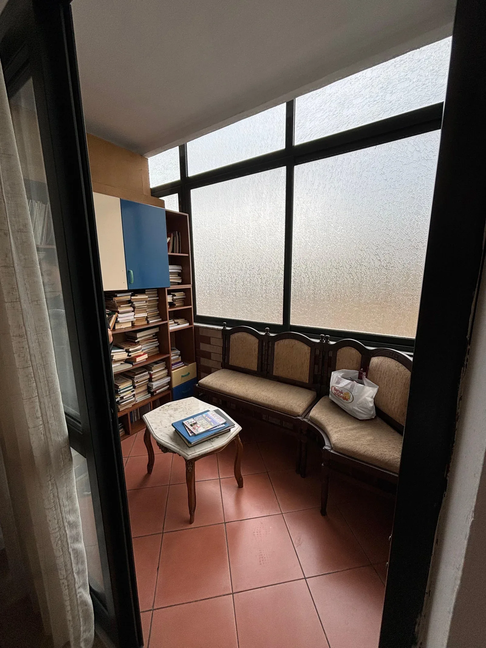 APARTAMENT ME QERA 3+1+2 RRUGA E KAVAJES 110.000 LEKE 3
